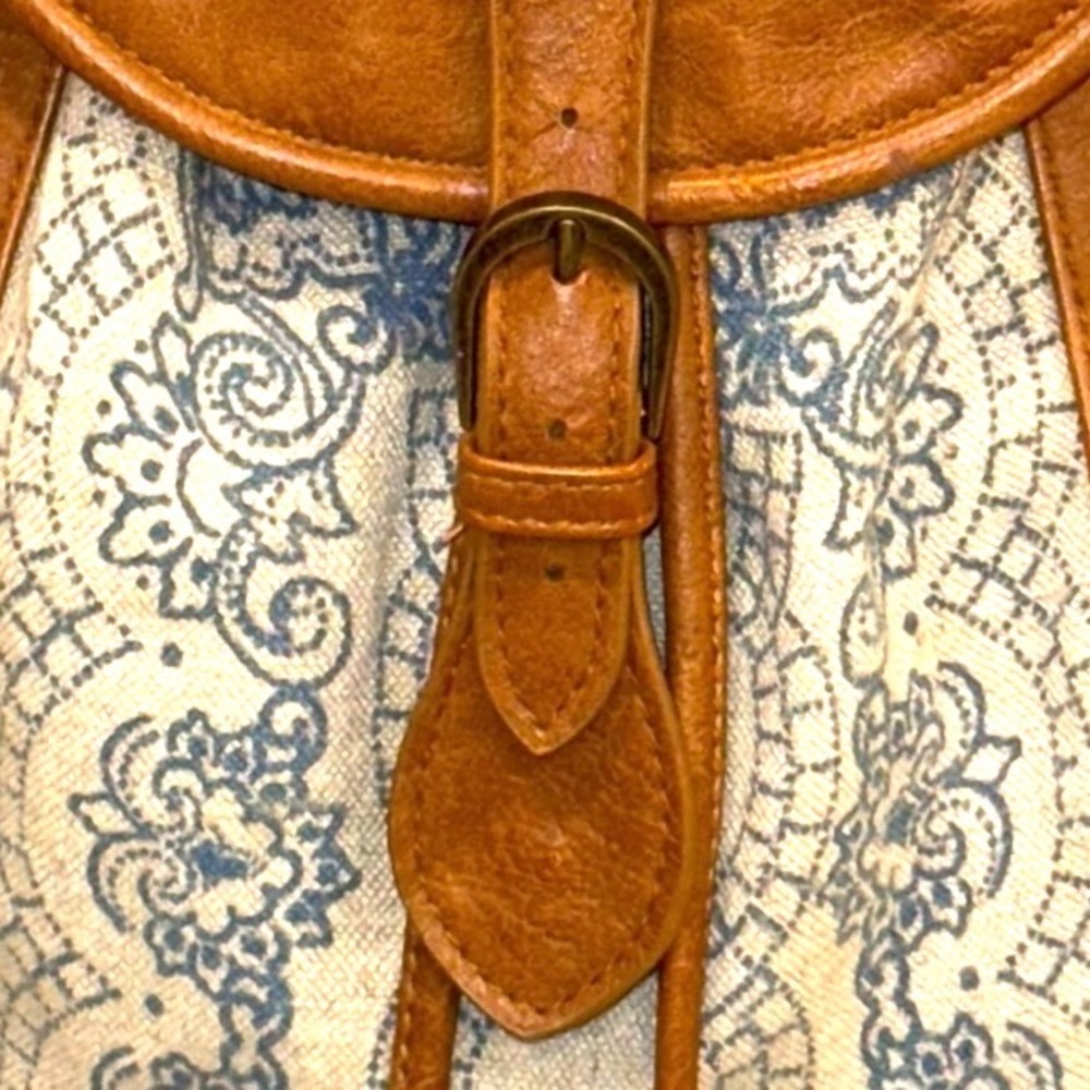 Free People - Picture 4 of 8